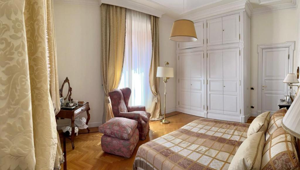 Roman Holidays Boutique Kültér fotó